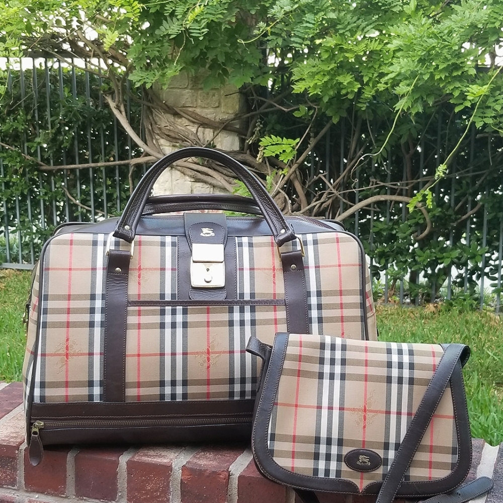 vintage Burberry duffle weekender travel Carryall and saddle shoulder bag set